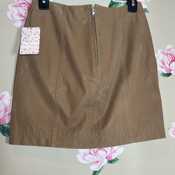 Free People Mini Skirt CC-26 - Picture 4 of 9